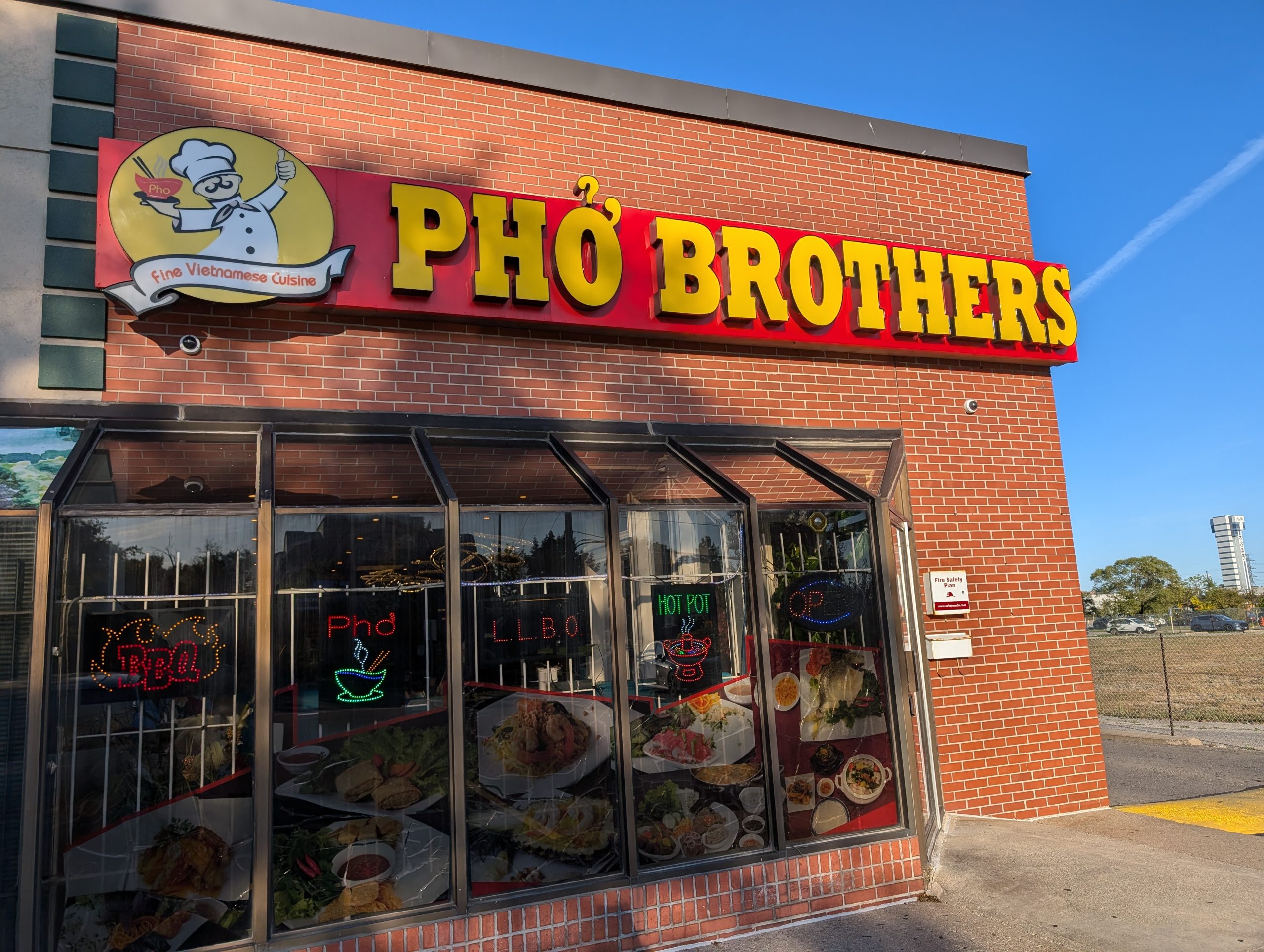 PXL_20241012_210513081